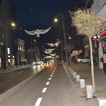 Victoria Plaza Two Bdr Apt Leilighet Bucureşti Eksteriør bilde