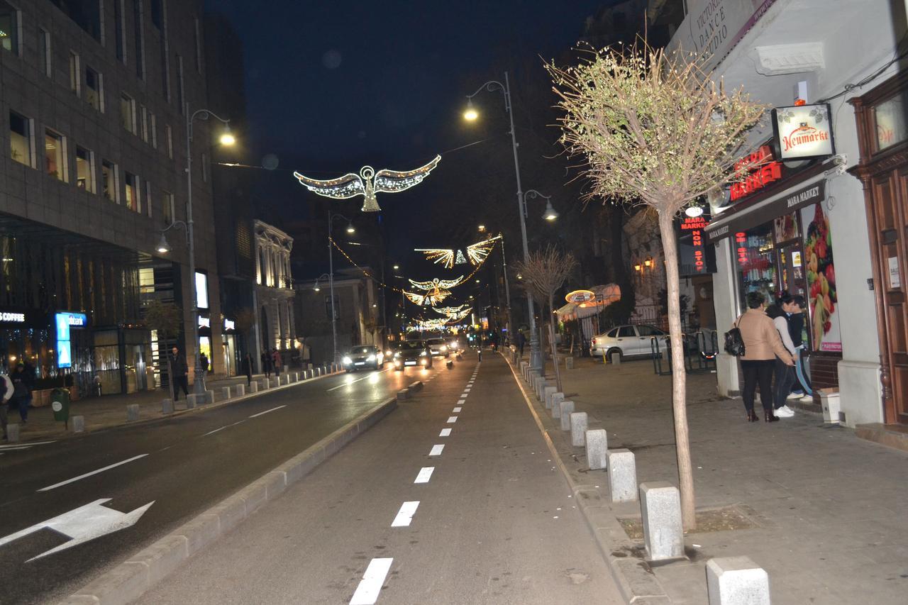 Victoria Plaza Two Bdr Apt Leilighet Bucureşti Eksteriør bilde