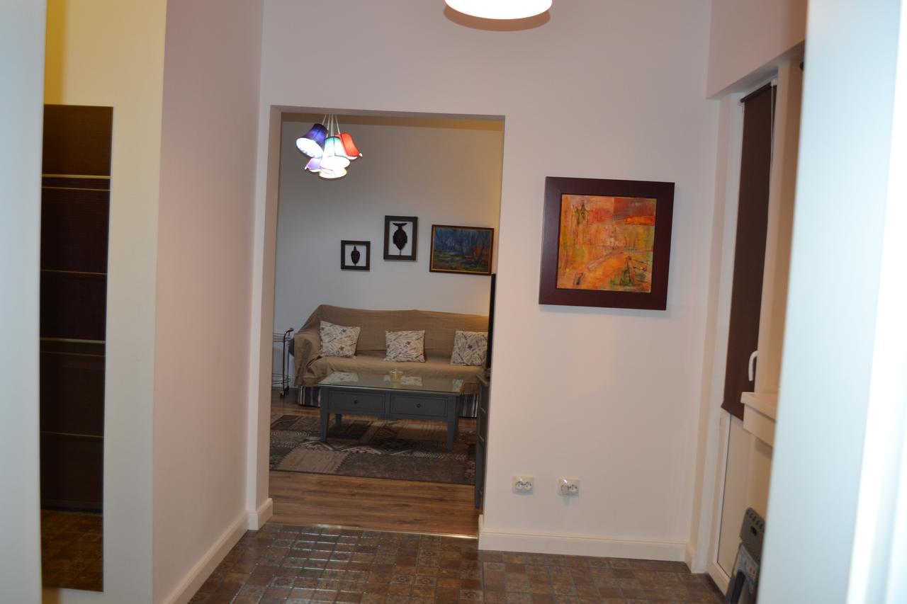 Victoria Plaza Two Bdr Apt Leilighet Bucureşti Eksteriør bilde