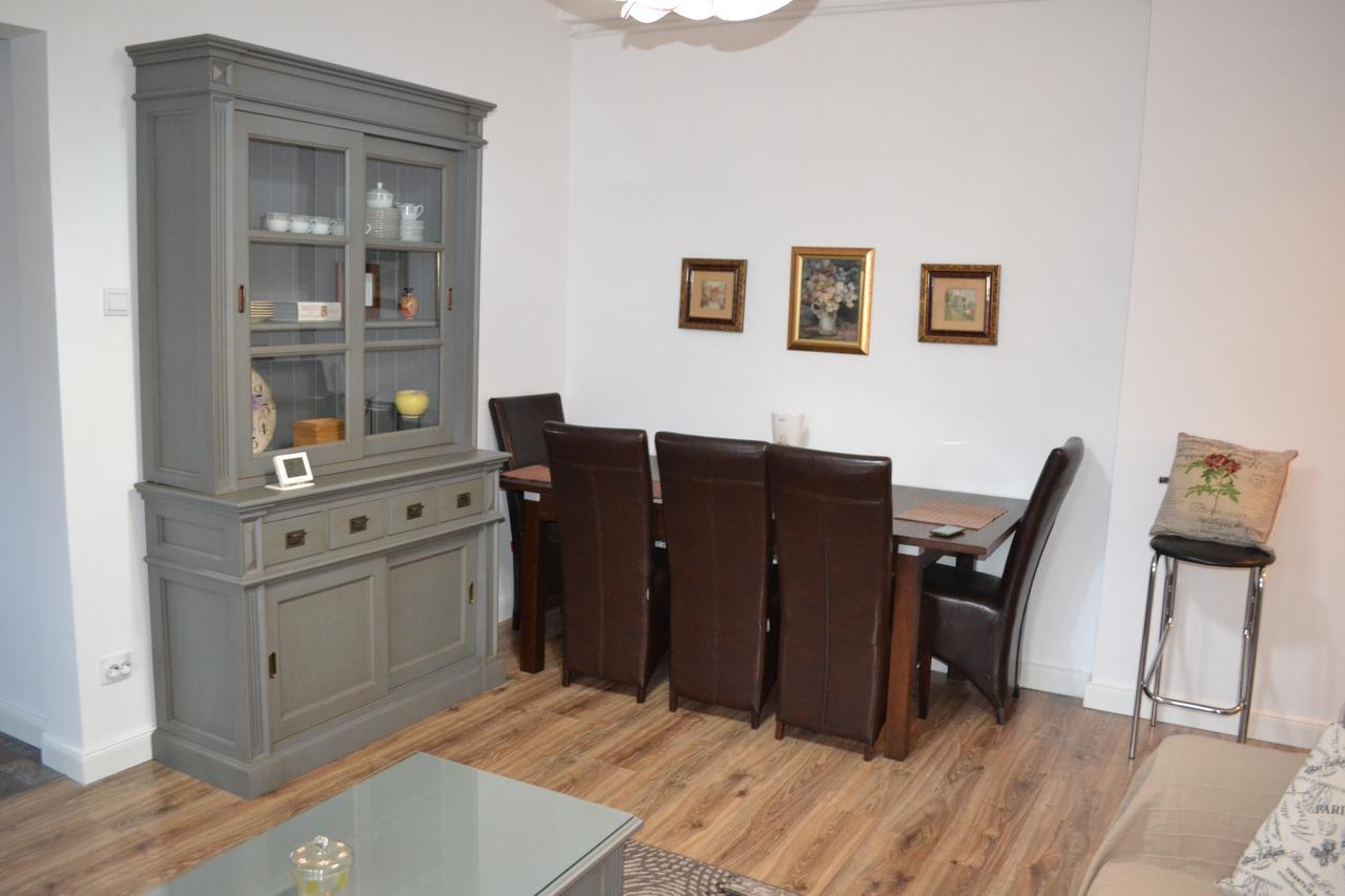 Victoria Plaza Two Bdr Apt Leilighet Bucureşti Eksteriør bilde