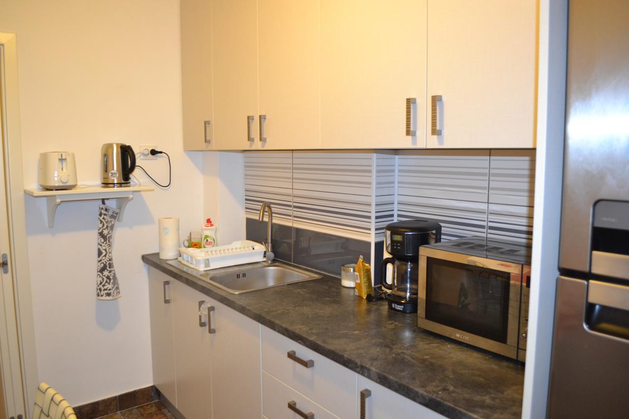 Victoria Plaza Two Bdr Apt Leilighet Bucureşti Eksteriør bilde